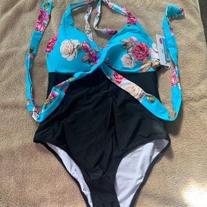 Women’a swim suit